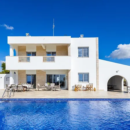 Chrysta Villa