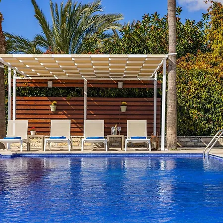 Chrysta Villa Agios Theodoros