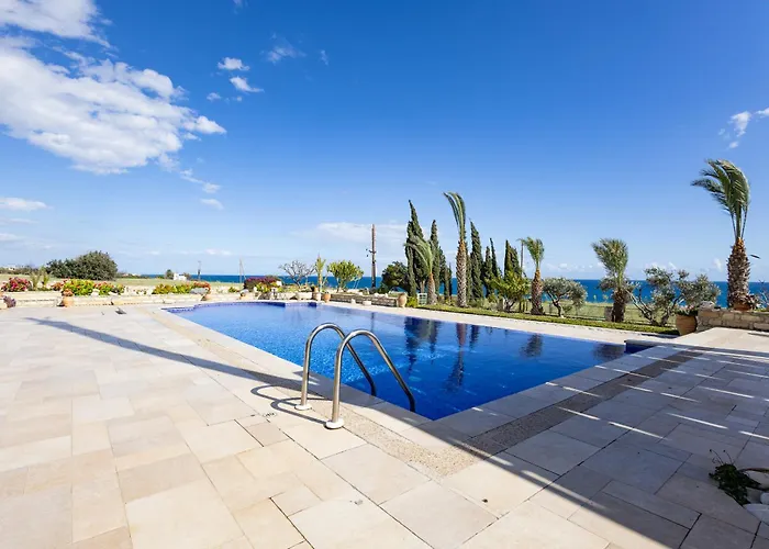 Chrysta Agios Theodoros