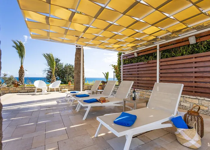 Vila Chrysta Agios Theodoros